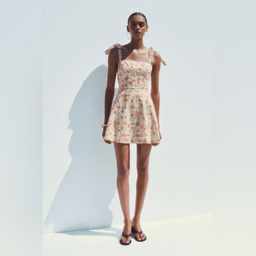 Zara women’s floral tie dress